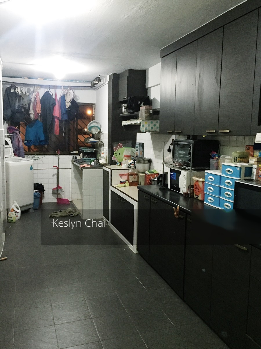 Blk 242 Hougang Street 22 (Hougang), HDB 4 Rooms #129240282
